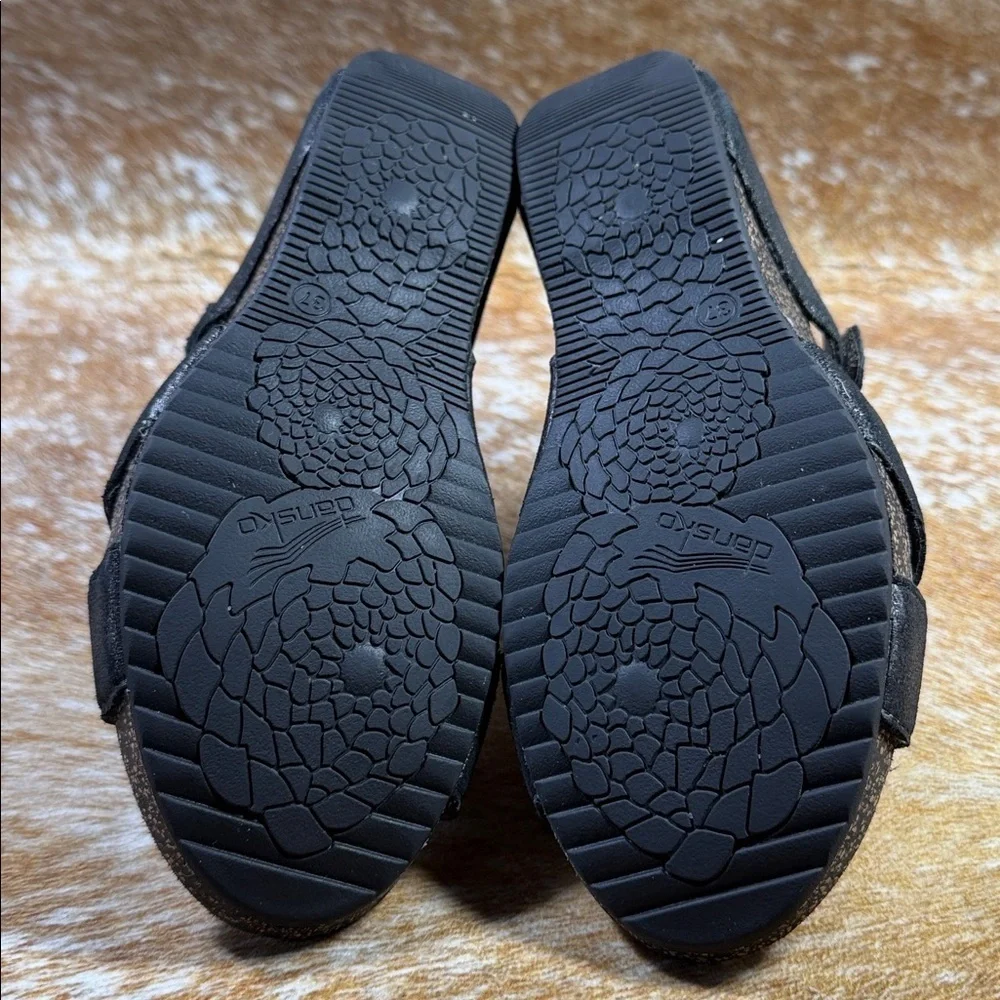 Dansko Susie Black Wedge Sandals Nubuck Leather EUC sz EU 37 Slip-On Comfort